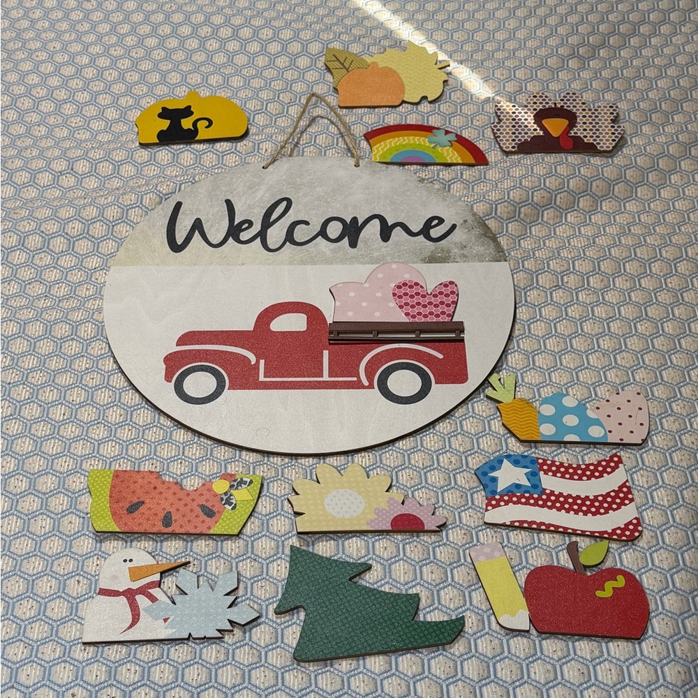 Welcome Hanging Sign